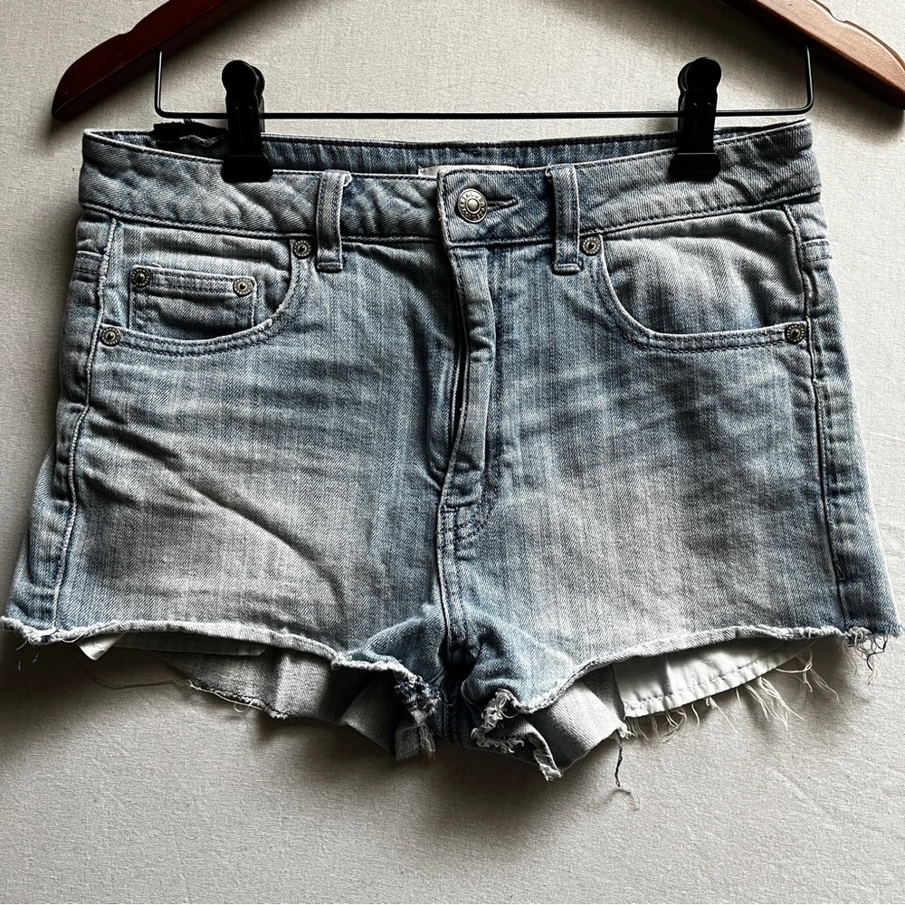 Talula Aritzia Distressed Frayed Hem Blue Denim Jean Shorts 26